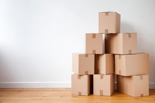 ¿Cuántas cajas se necesitan para almacenar en una minibodega durante una mudanza?